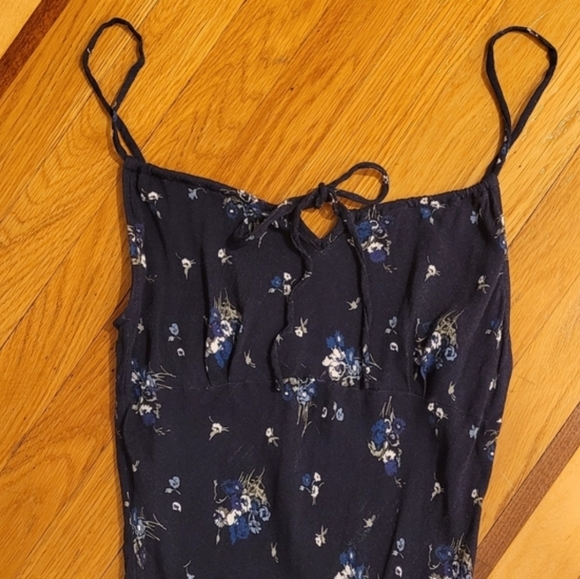 ROUJE DARIA DAINTY FLORAL NAVY DRESS - Picture 4 of 7